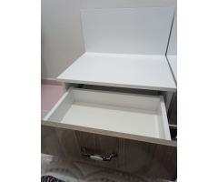 Yatak baza baslık ve 2 adet yatak yanı komidin - صورة 3/4